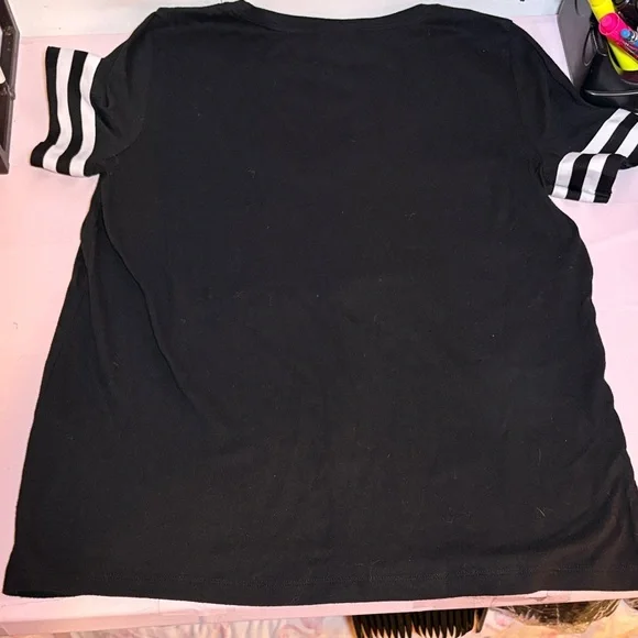PINK Victoria's Secret Black V-Neck Tee - Picture 8 of 8